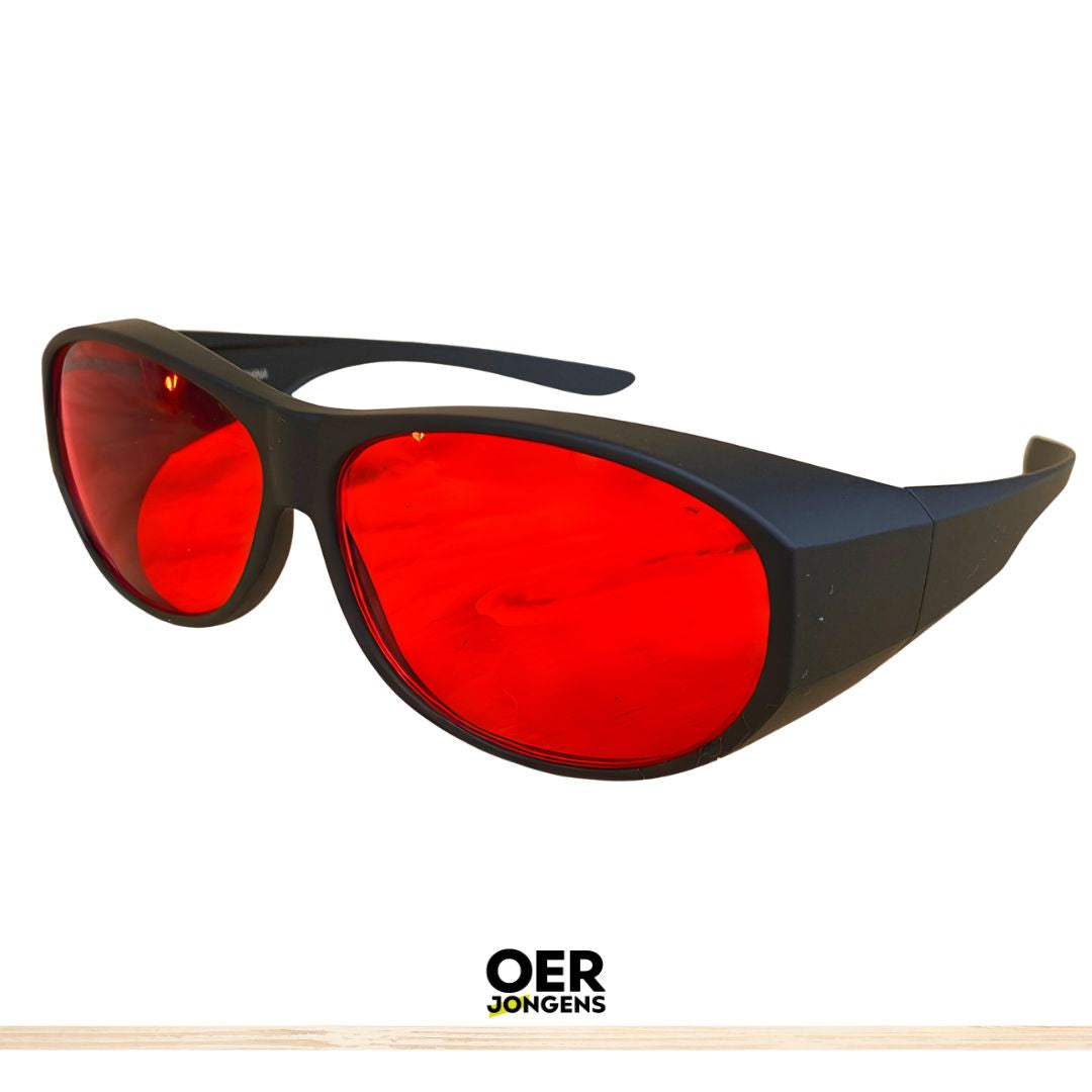 Bescherm je ogen tegen schadelijk blauw licht en verbeter je slaap met de Welterusten Blue Blocker Bril. Ideaal voor avondgebruik tijdens lezen, tv-kijken of computerwerk.